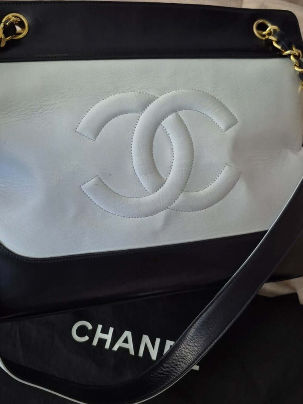 Authentic preloved Chanel vintage tote bag - Picture 16 of 16